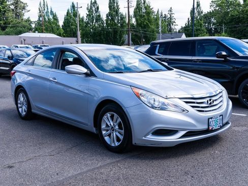 Used 2011 Hyundai Sonata GLS w/ Popular Equipment Pkg 2 FWD image 1