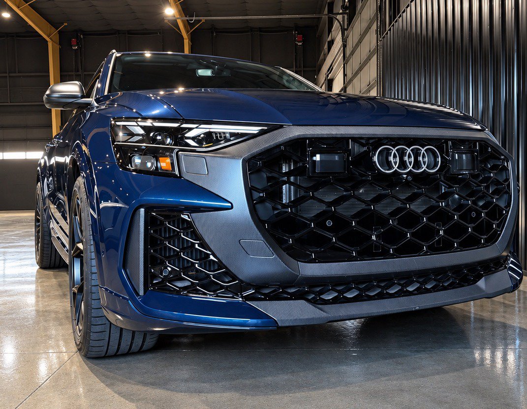 Used 2025 Audi RS Q8 performance AWD/4WD image 3