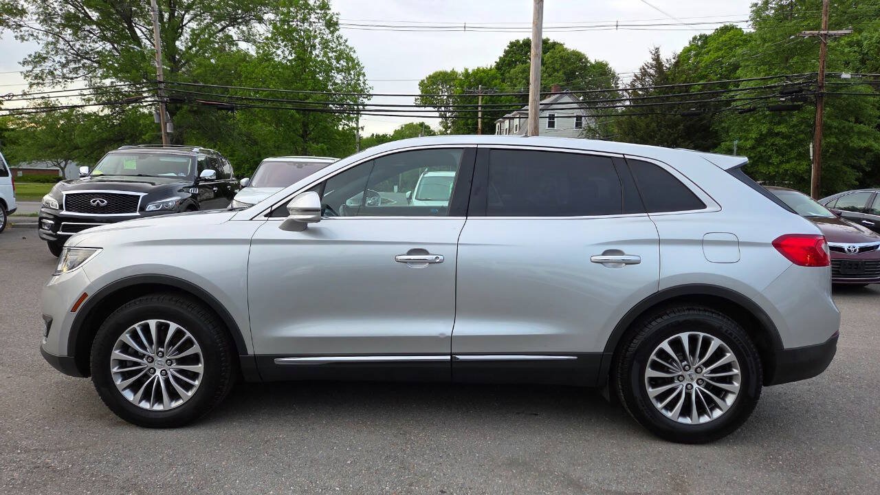 Used 2016 Lincoln MKX Select w/ Select Plus Package AWD/4WD image 8