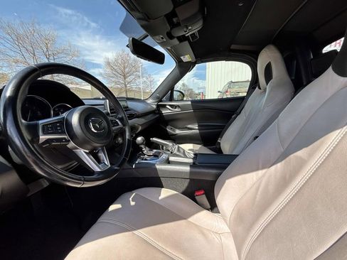 Used 2016 MAZDA MX-5 Miata Sport image 10