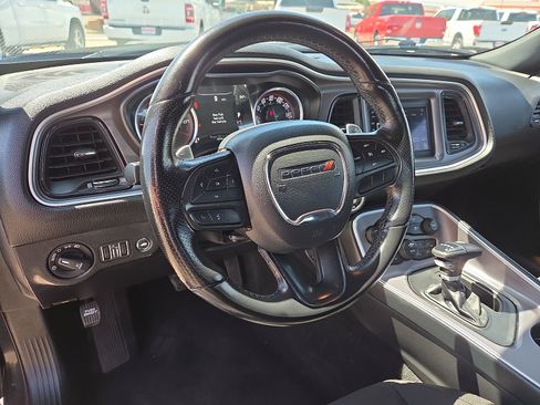 Used 2022 Dodge Challenger GT image 12