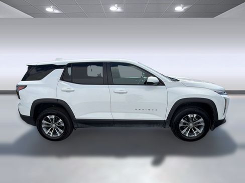 Used 2025 Chevrolet Equinox LT AWD/4WD image 7