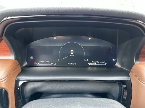 Used 2022 Lincoln Nautilus Reserve w/ Equipment Group 201A image 15