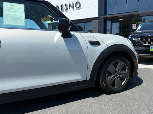 Used 2023 MINI Cooper 2-Door Hardtop FWD image 12
