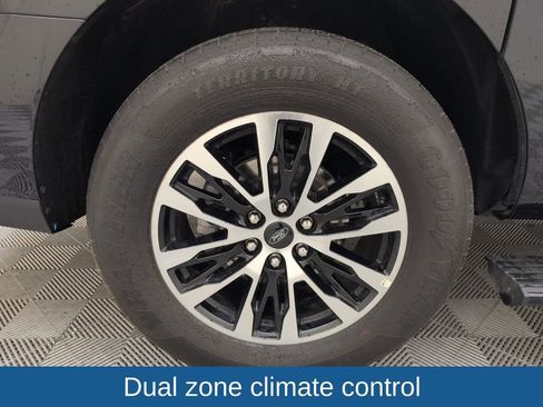 Used 2025 Ford Expedition Max Platinum image 20