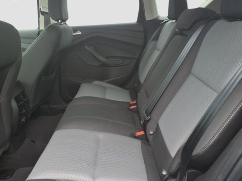Used 2019 Ford Escape SE image 11