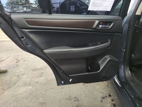 Used 2016 Subaru Legacy 2.5i Limited image 33