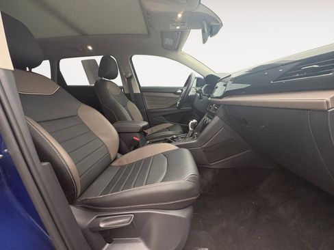 Certified 2024 Volkswagen Taos SEL image 10