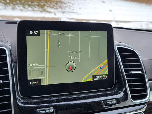 Used 2018 Mercedes-Benz GLS 450 4MATIC image 27