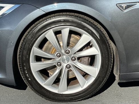 Used 2016 Tesla Model S 90D image 29