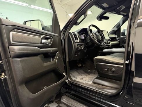 Used 2022 RAM 1500 Big Horn AWD/4WD image 11