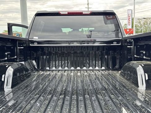 New 2026 GMC Sierra 1500 SLT AWD/4WD image 10