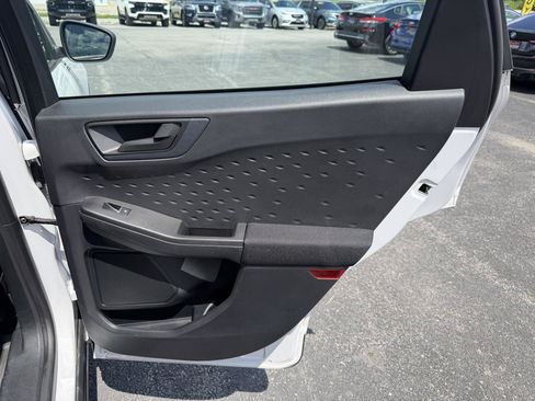 Used 2020 Ford Escape S FWD image 18