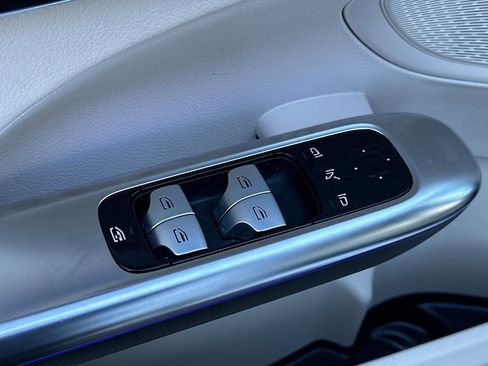 Certified 2023 Mercedes-Benz C 300 Sedan image 12