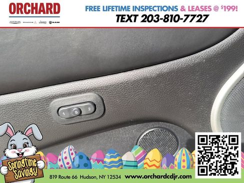 Used 2020 Jeep Grand Cherokee SRT image 25