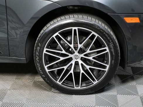 Certified 2024 Porsche Macan image 37