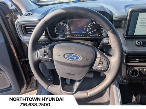 Used 2023 Ford Maverick Lariat w/ Lariat Luxury Package AWD/4WD image 7
