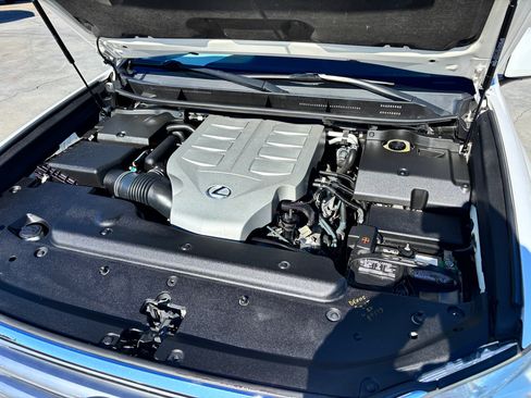 Used 2010 Lexus GX 460 image 10