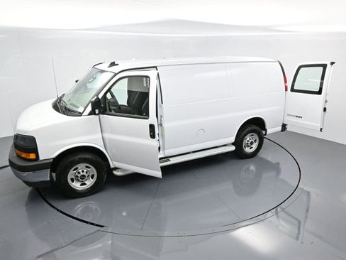 Used 2024 GMC Savana 2500 w/ Driver Convenience Package image 29