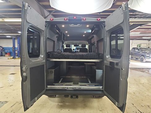 New 2025 RAM ProMaster 1500 w/ Quick Order Package 22G SLT image 28