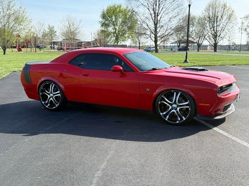 Used 2016 Dodge Challenger R/T Scat Pack image 6