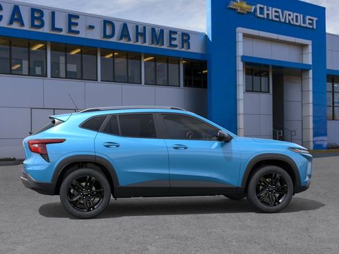 New 2026 Chevrolet Trax ACTIV w/ Sunroof Package FWD image 19