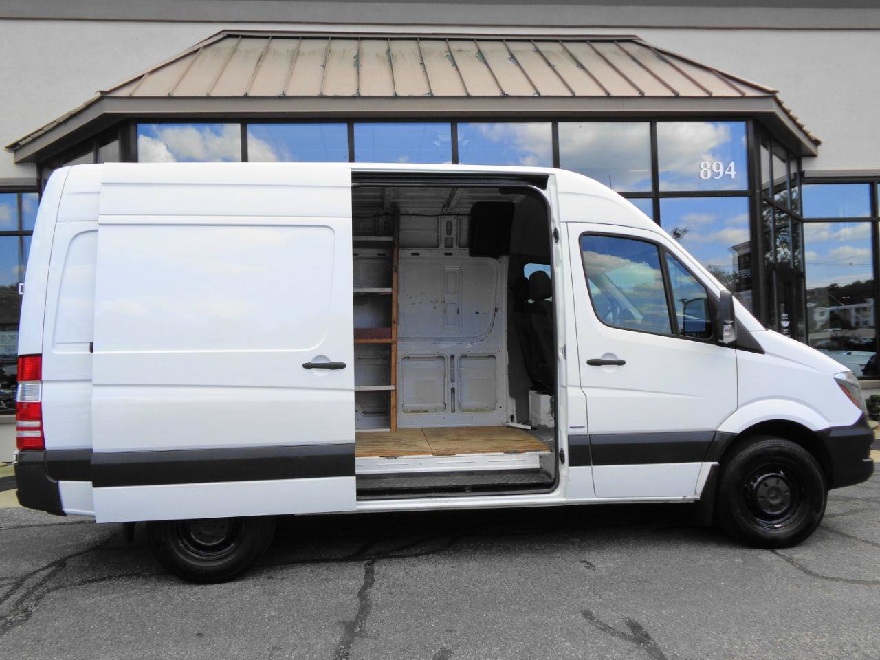 Used 2016 Mercedes-Benz Sprinter 2500 image 4