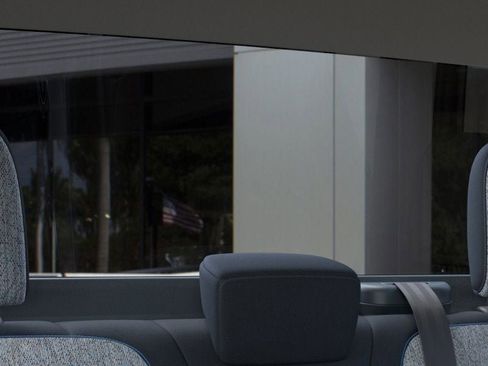 New 2025 Ford Maverick XLT image 24