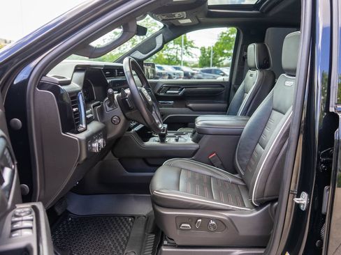 Used 2023 GMC Sierra 1500 AT4X AWD/4WD image 11