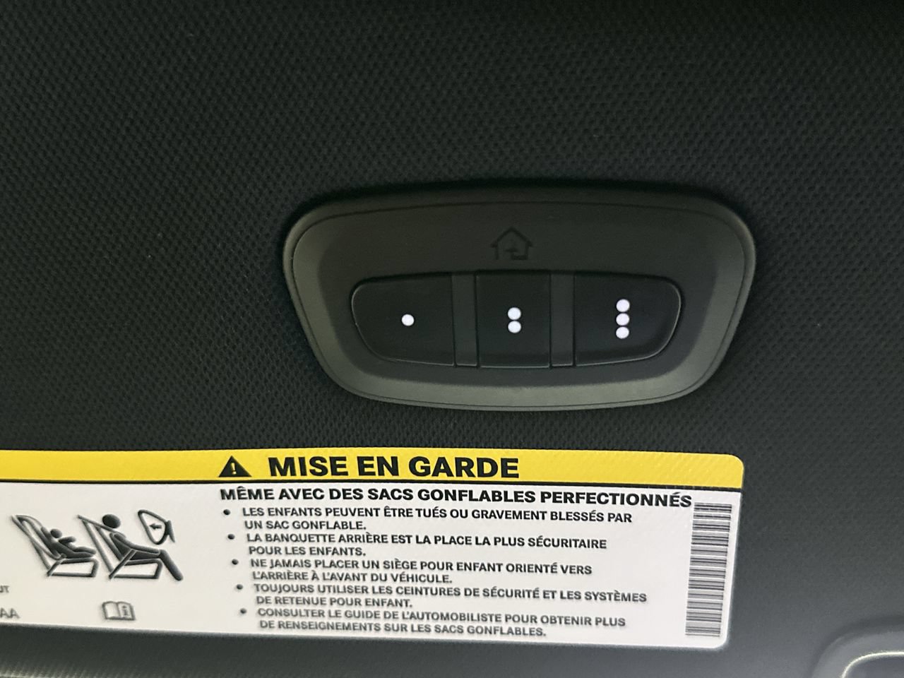 Used 2026 Chrysler Pacifica Select AWD/4WD image 37