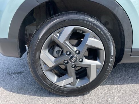 Used 2025 Hyundai Venue SEL image 51