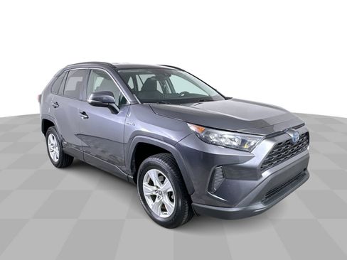 Used 2021 Toyota RAV4 LE image 38
