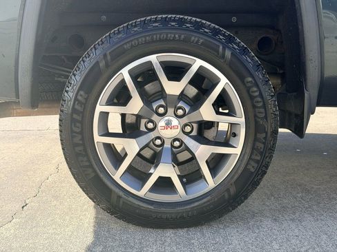 Used 2018 GMC Sierra 1500 SLT w/ SLT Premium Package image 27