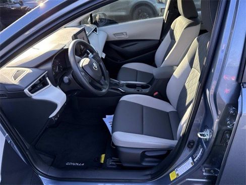 Used 2025 Toyota Corolla LE image 14