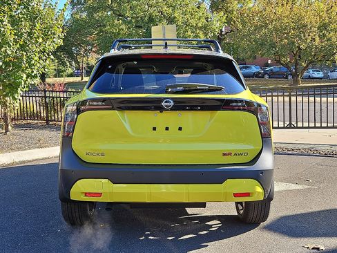 New 2026 Nissan Kicks SR w/ SR Premium Package image 5