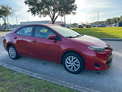 Used 2019 Toyota Corolla LE FWD image 8