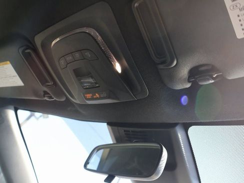 Used 2023 Toyota Corolla SE image 12