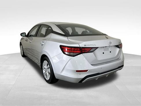 Used 2023 Nissan Sentra S image 3