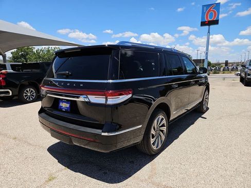 Used 2024 Lincoln Navigator L Reserve AWD/4WD image 8