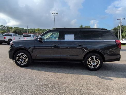 Used 2025 Ford Expedition Max Active RWD image 7