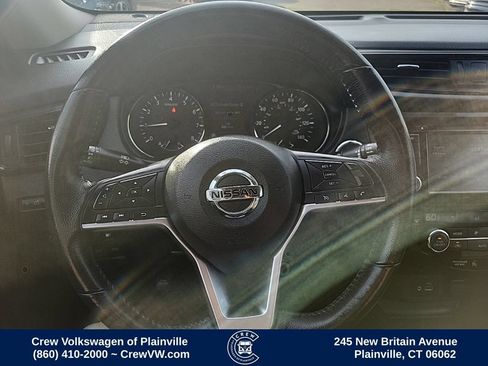 Used 2018 Nissan Rogue SV AWD/4WD image 5