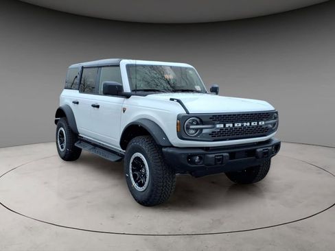 New 2026 Ford Bronco Badlands image 13