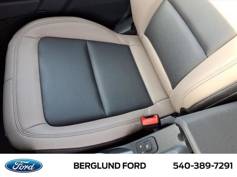 Used 2024 Ford Bronco Big Bend image 34