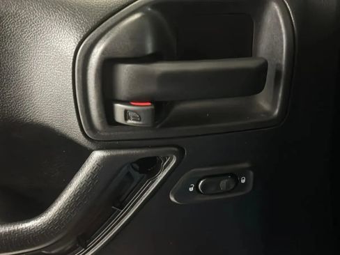 Used 2013 Jeep Wrangler Unlimited Sport AWD/4WD image 16