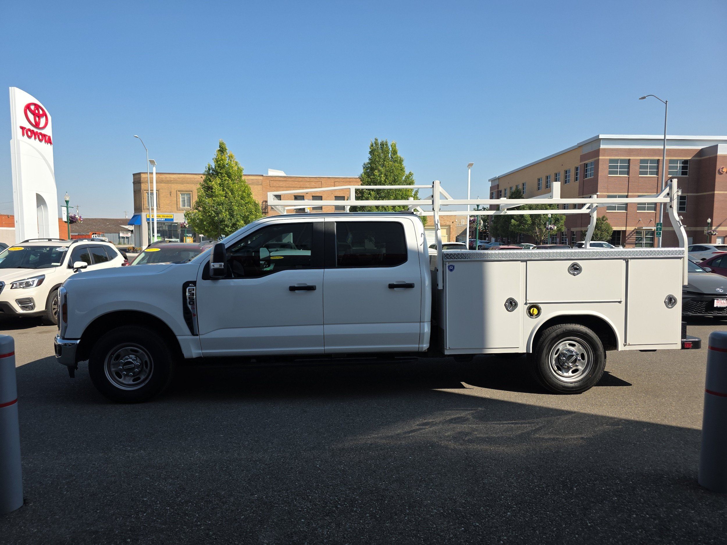 Used 2024 Ford F350 XL w/ XL Chrome Package RWD image 5