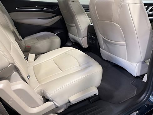 Used 2019 Buick Enclave Essence image 31