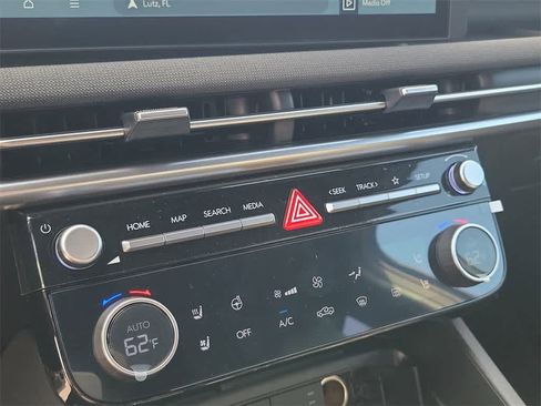 New 2025 Hyundai Santa Cruz Limited image 28