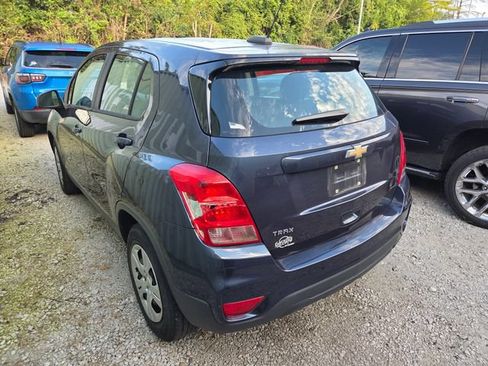 Used 2019 Chevrolet Trax LS FWD image 7