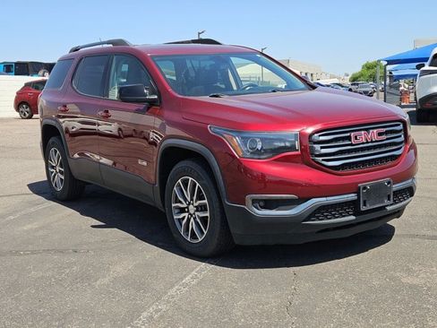 Used 2017 GMC Acadia SLE w/ Driver Alert Package I AWD/4WD image 3