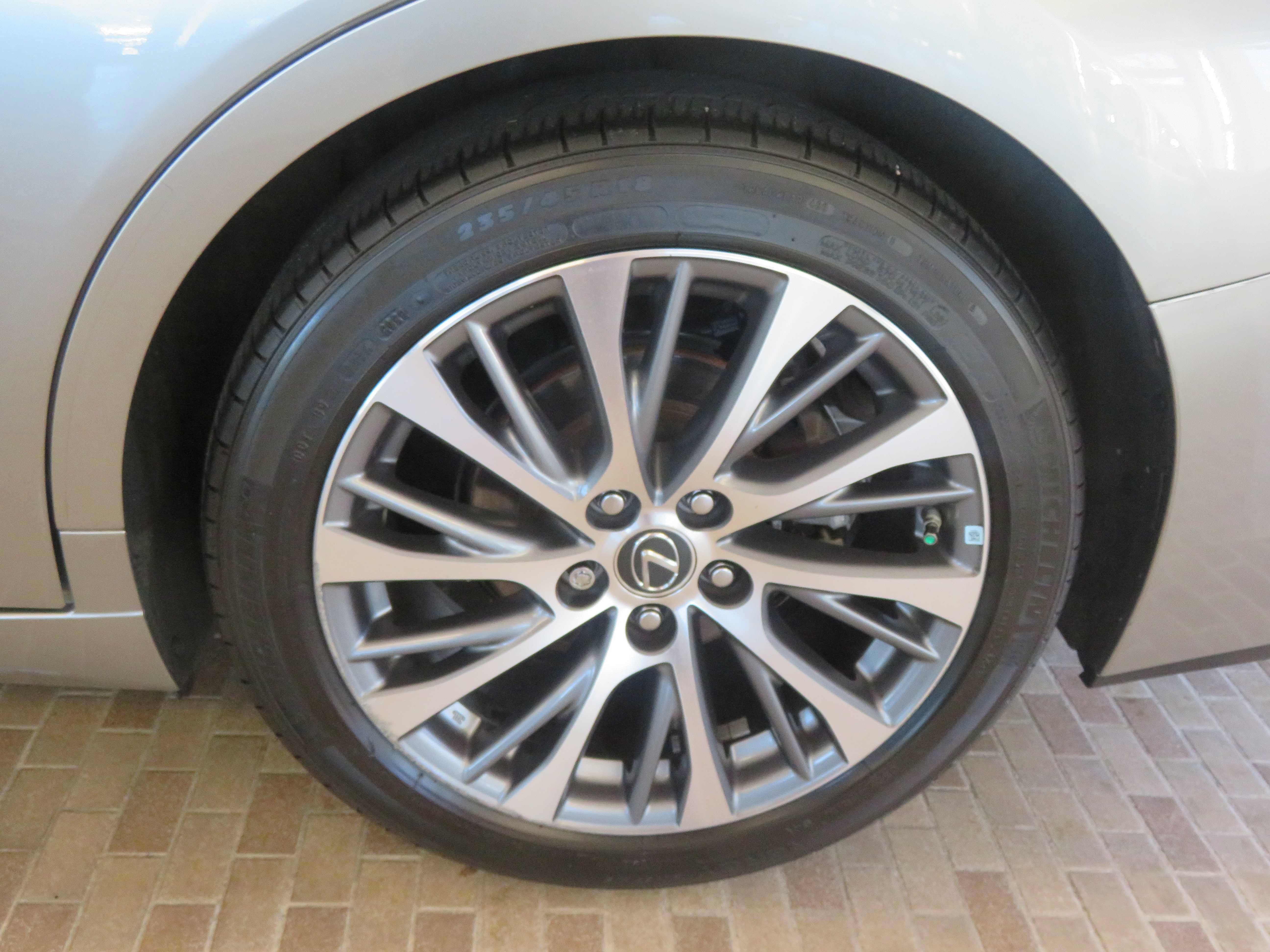Used 2021 Lexus ES 350 w/ Premium Package FWD image 8